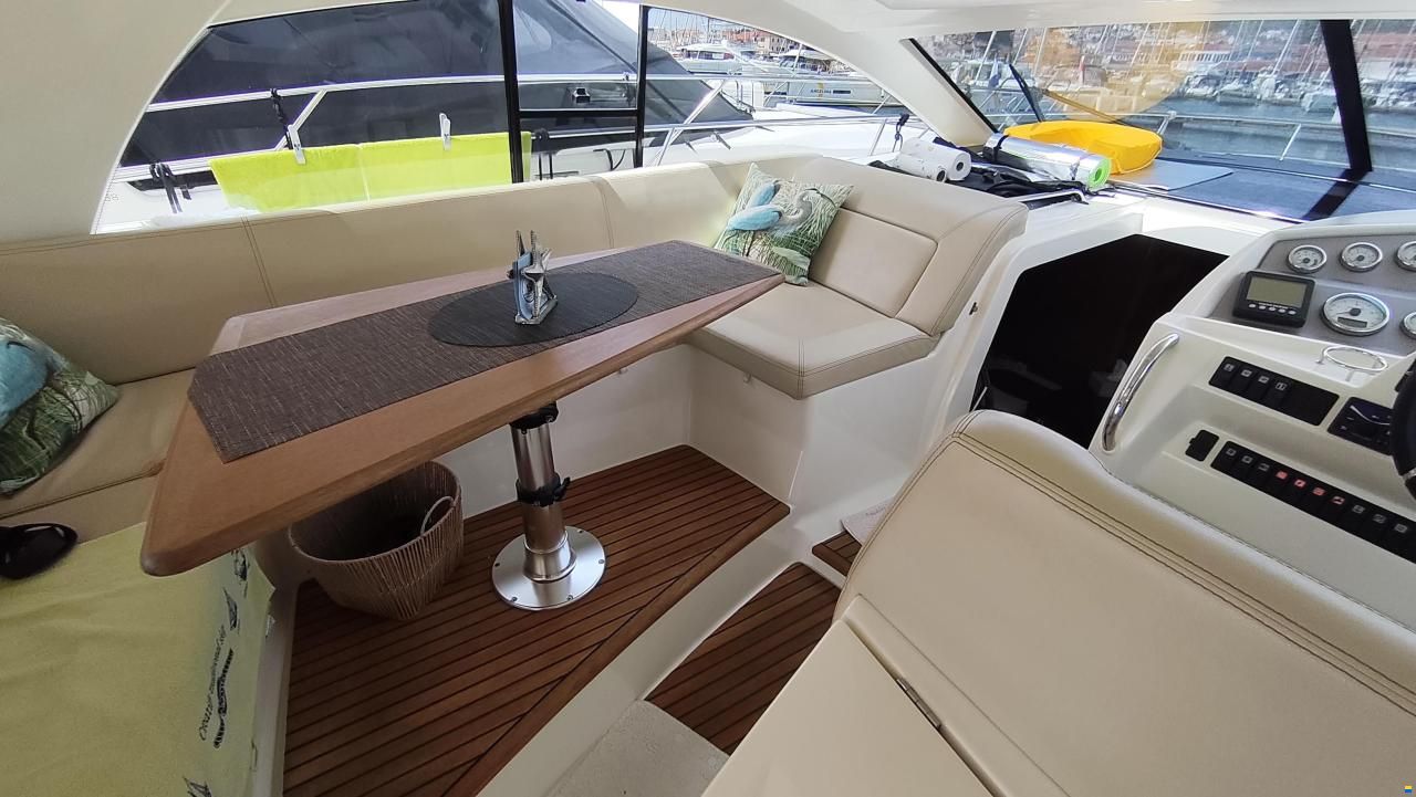 Prestige 42S