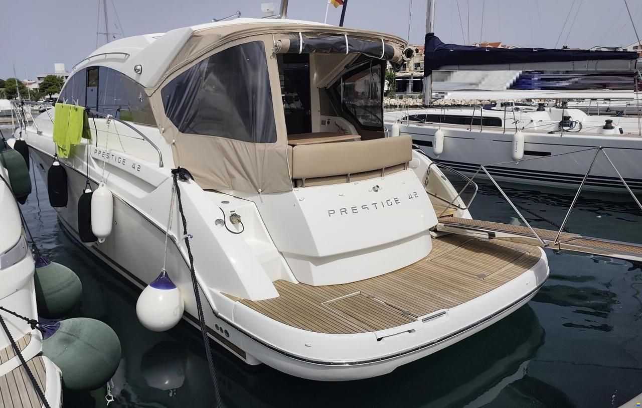 Prestige 42S