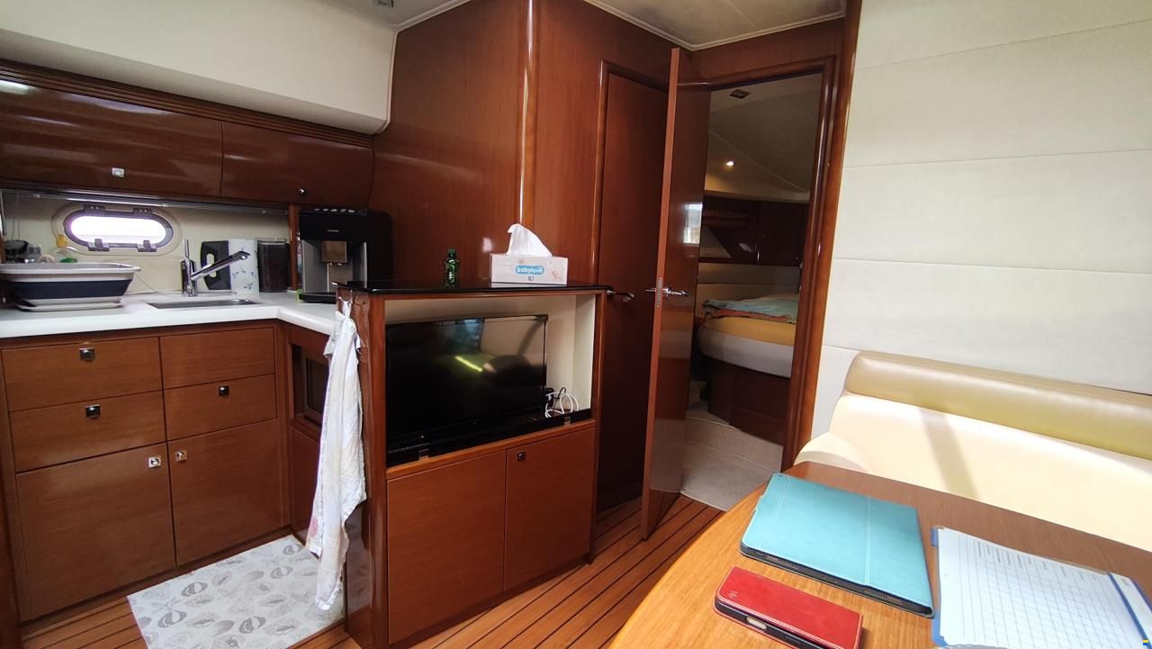 Prestige 42S