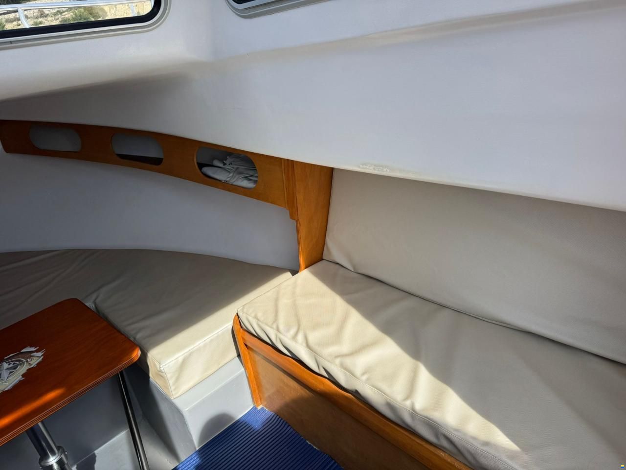 Resincolor R 20 Cabin