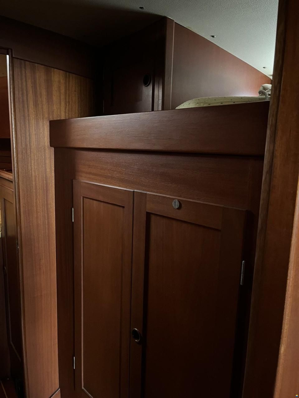 Hallberg-Rassy HR 42