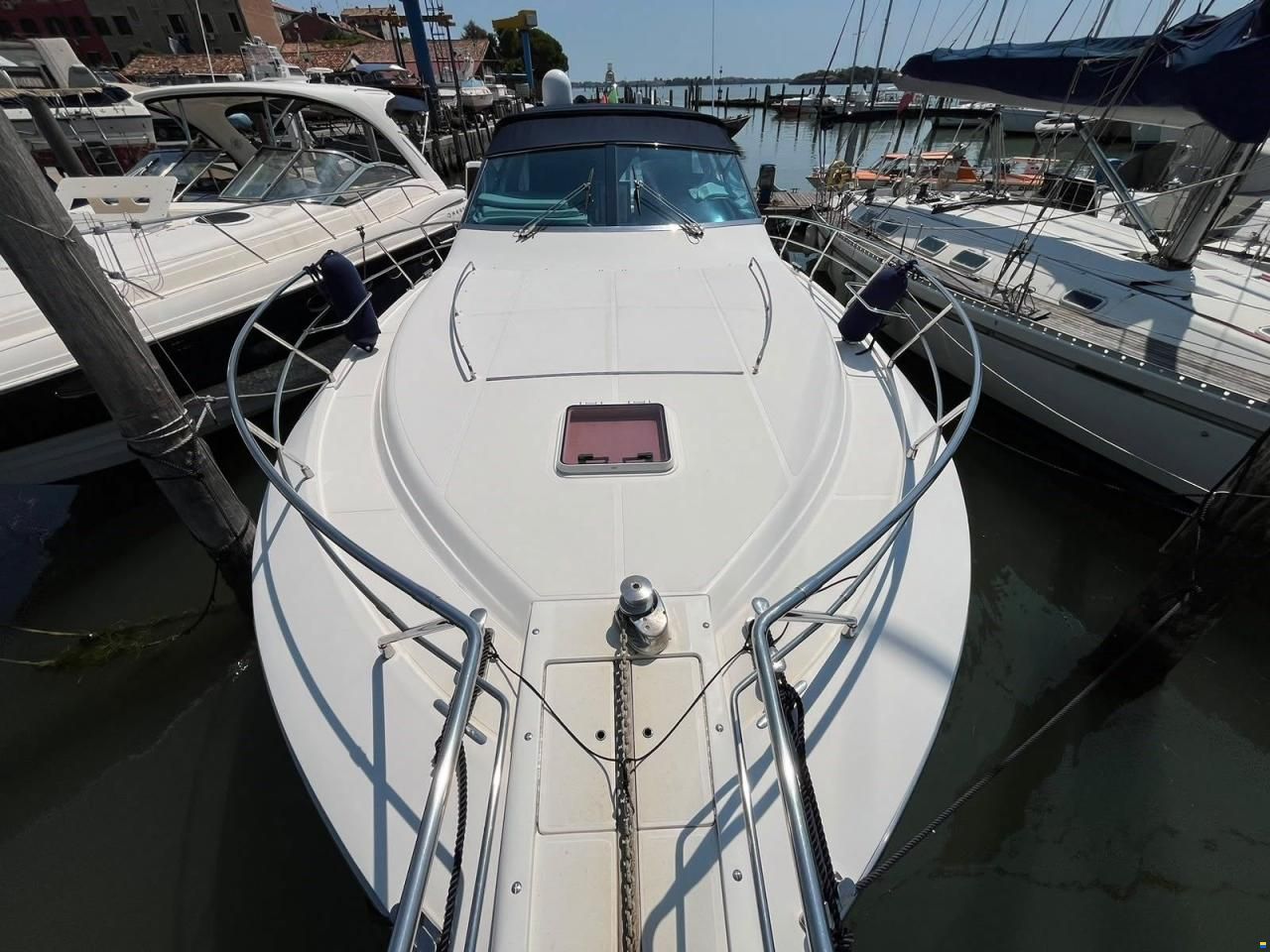 Uniesse 48' Open