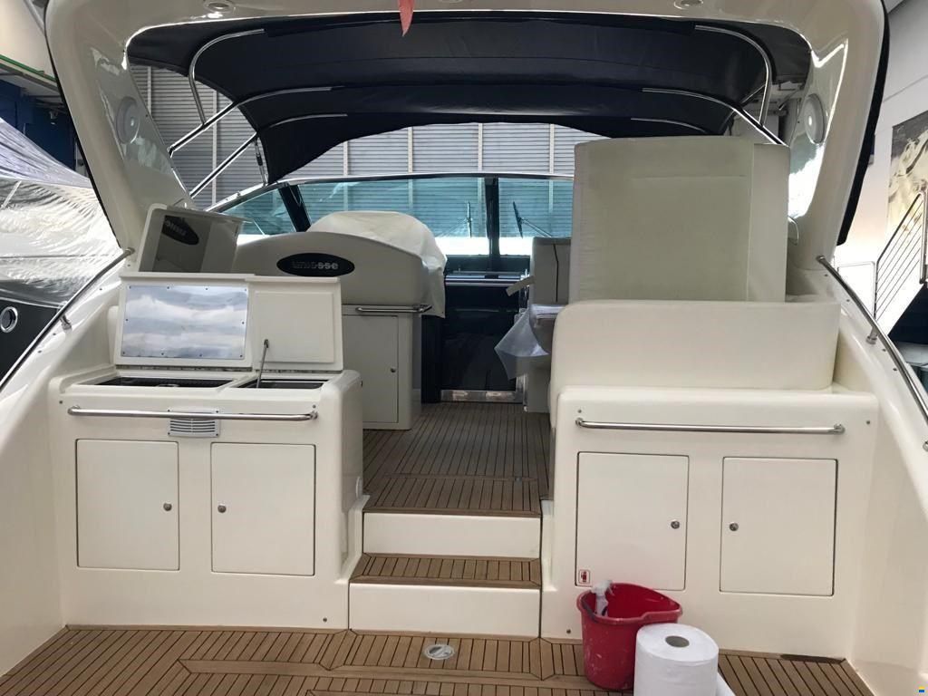 Uniesse 48' Open