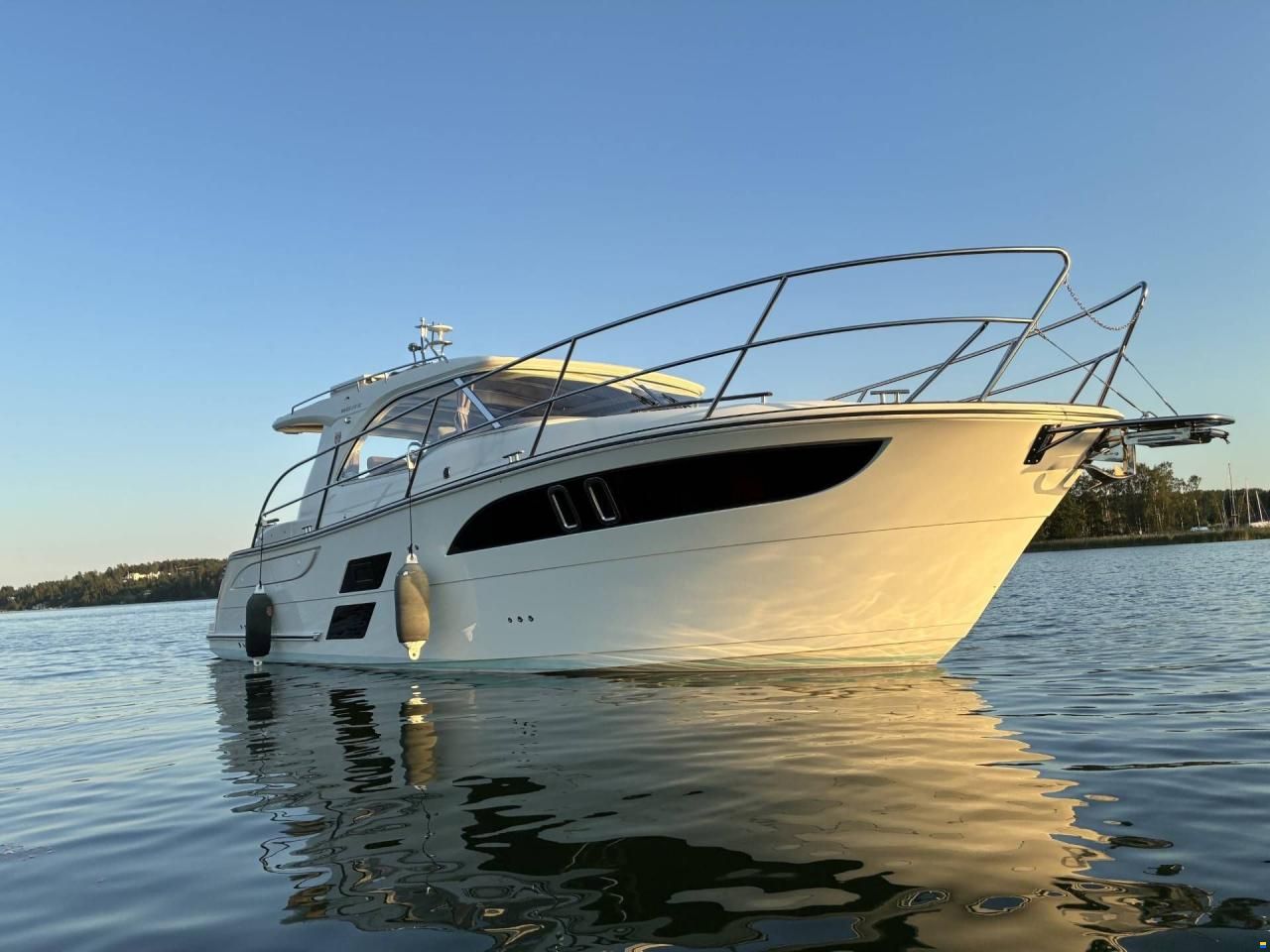 Marex 310 Sucruiser
