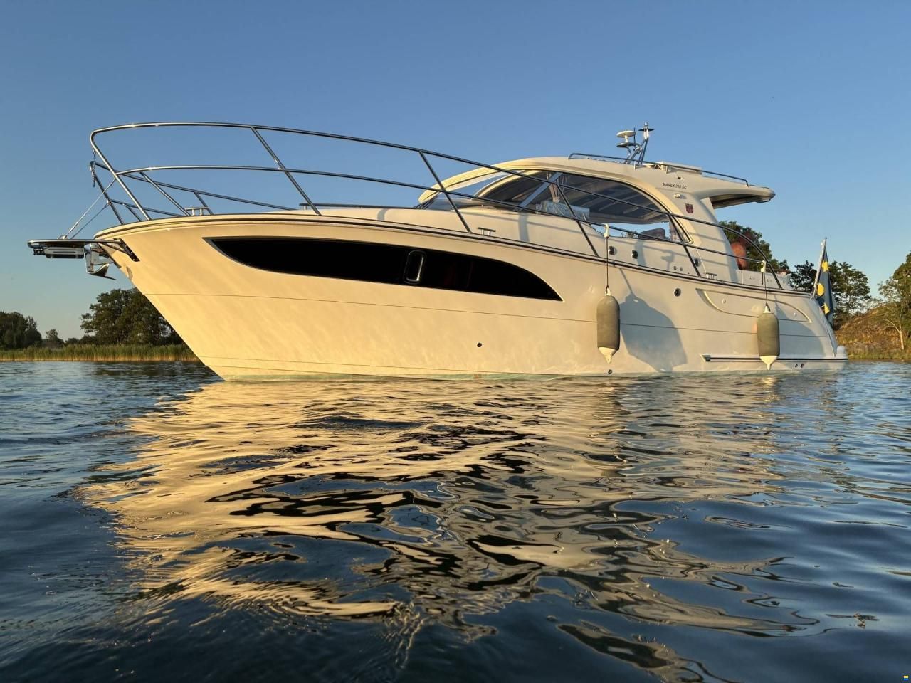 Marex 310 Sucruiser