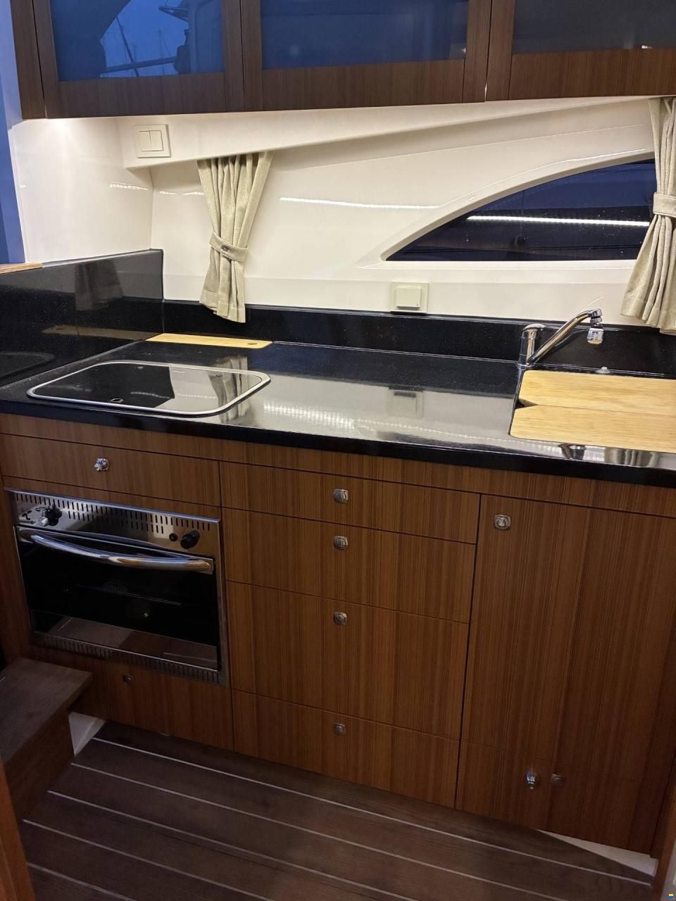 Marex 310 Sucruiser
