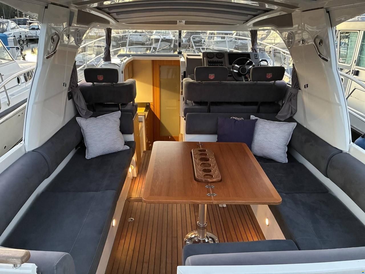 Marex 310 Sucruiser