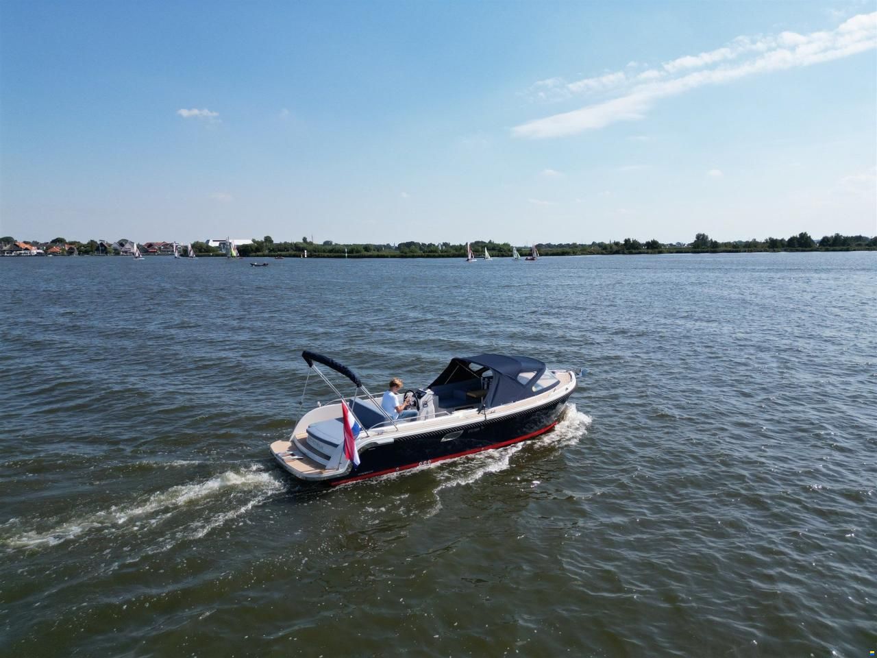 Interboat DE Intender 750 Cabin
