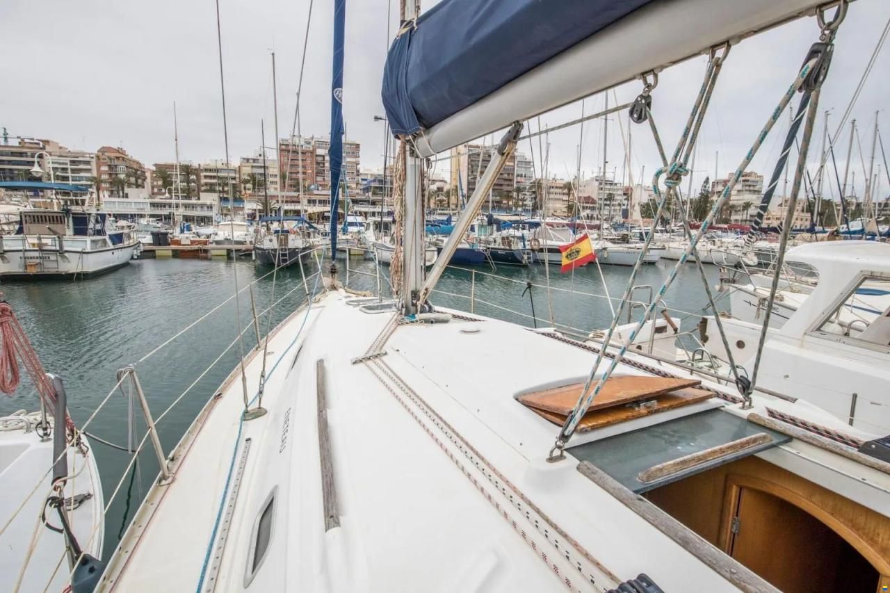 Beneteau Oceanis Clipper 331