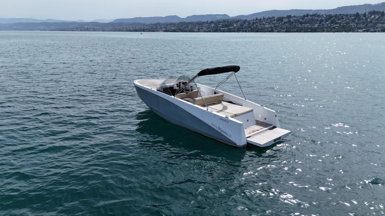 Ganz Boats Ovation 6.8