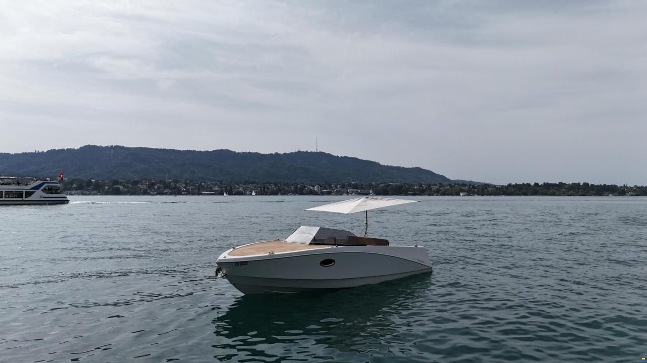 Ganz Boats Ovation 6.8