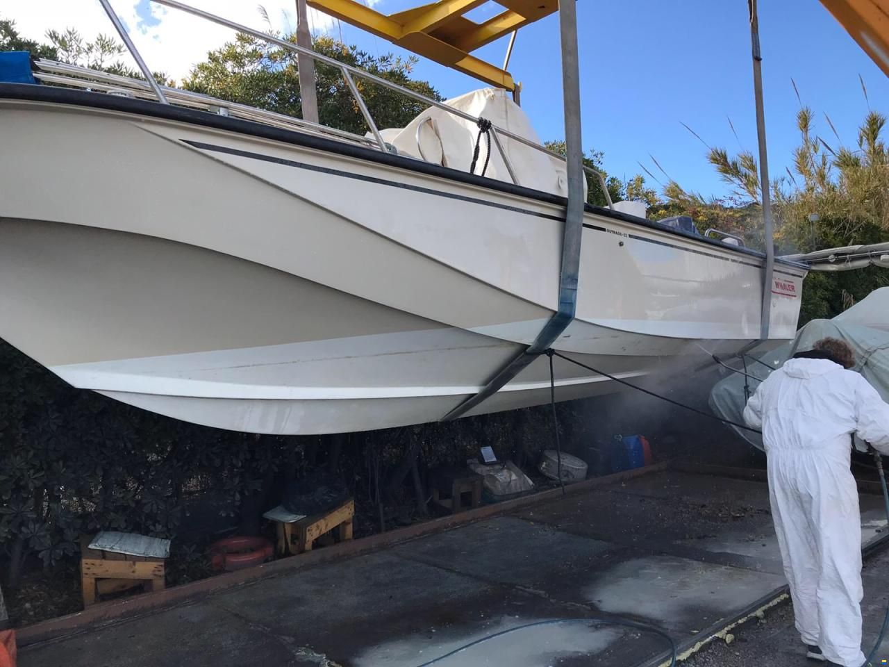 Boston Whaler Outrage 22