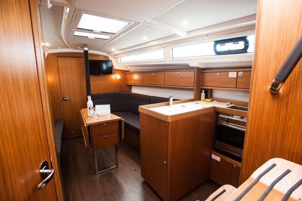 Bavaria 34 Style A/C Basis for negotiation