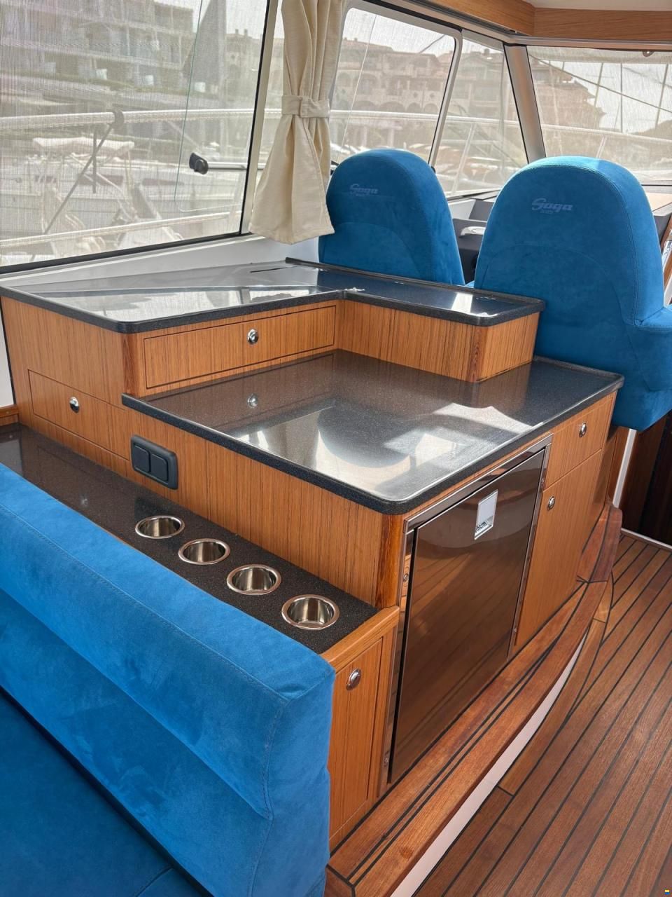 Saga 390