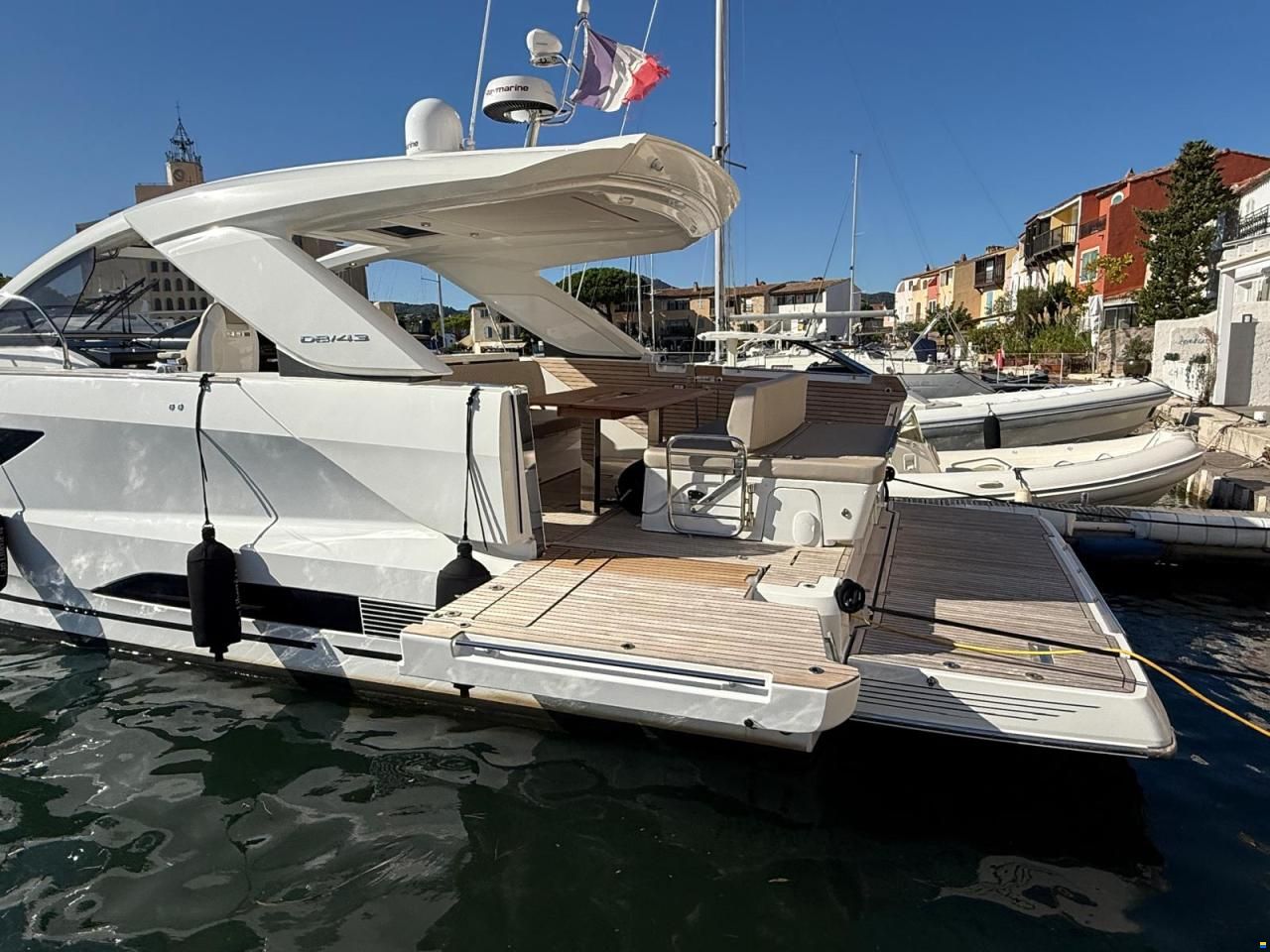Jeanneau DB 43