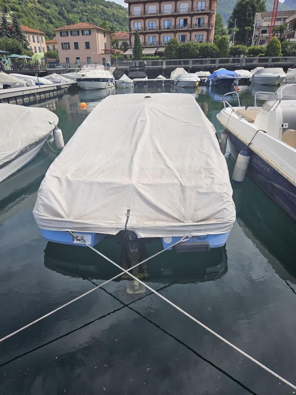 Bayliner Capri 2052