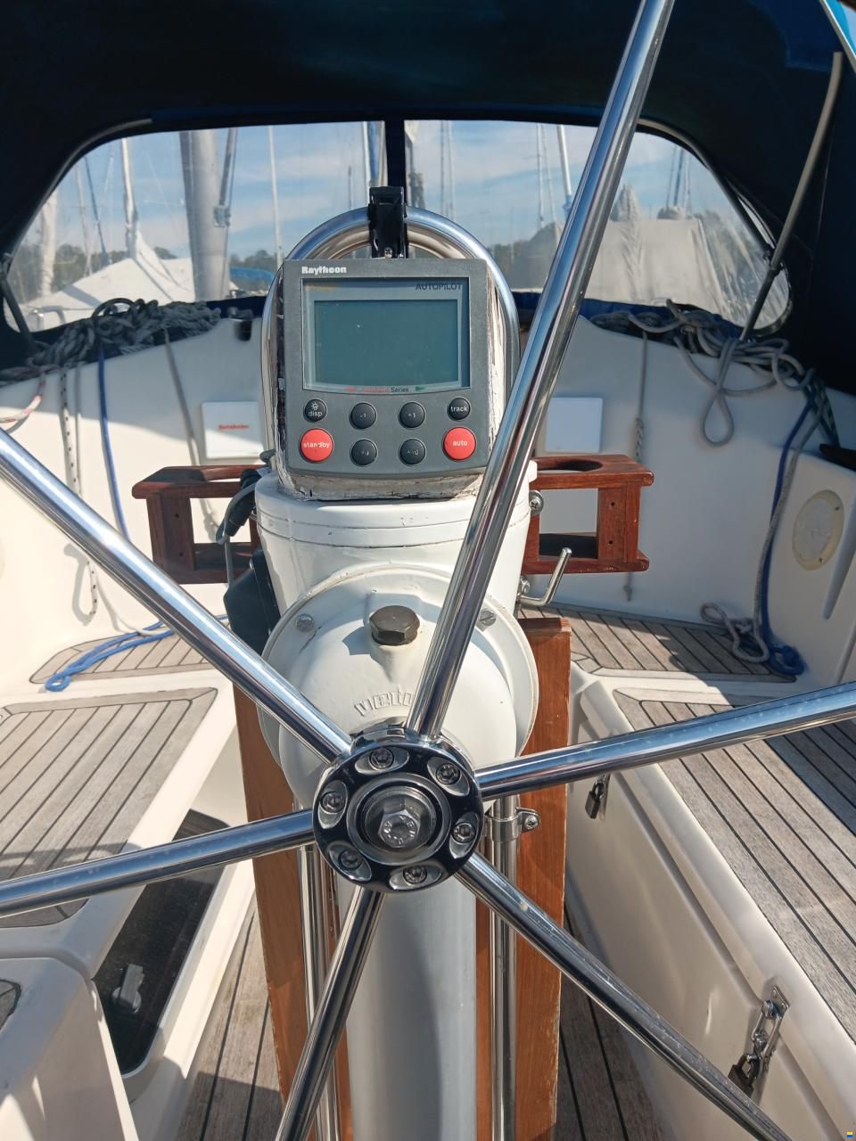 Bavaria 300
