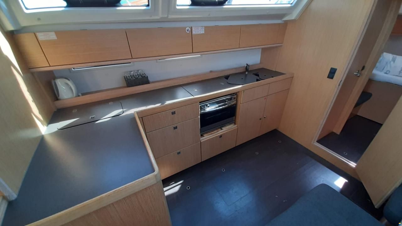 Bavaria CRUISER 46