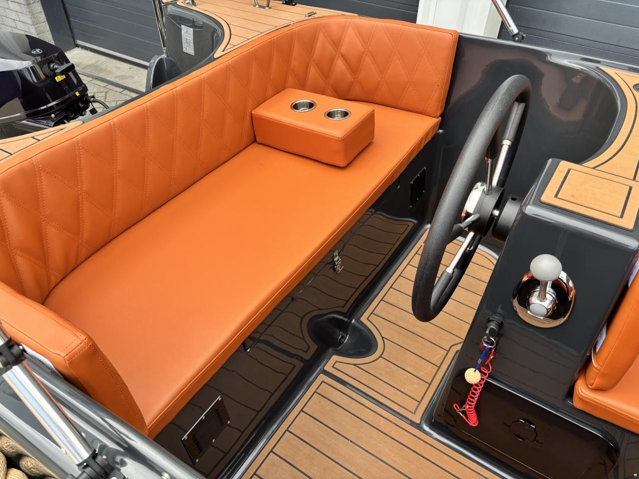 Corsiva 500 New Age Tender