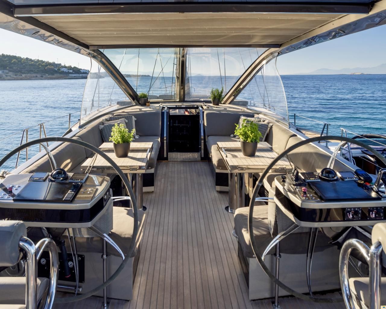 Admiral Yachts Silent 76
