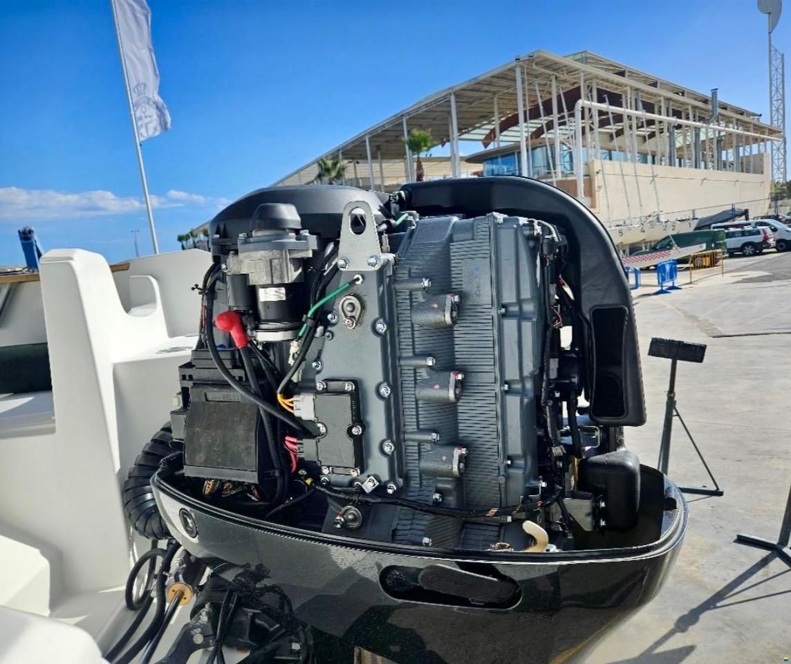 Beneteau Antares 780
