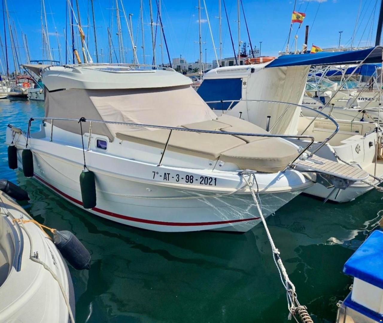 Beneteau Antares 780
