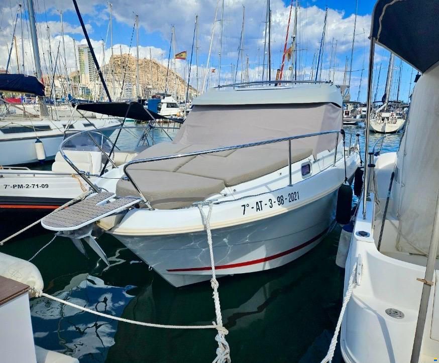 Beneteau Antares 780