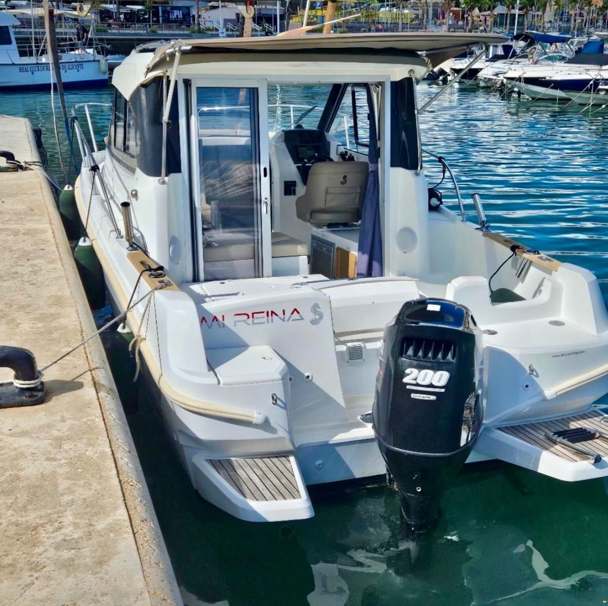Beneteau Antares 780