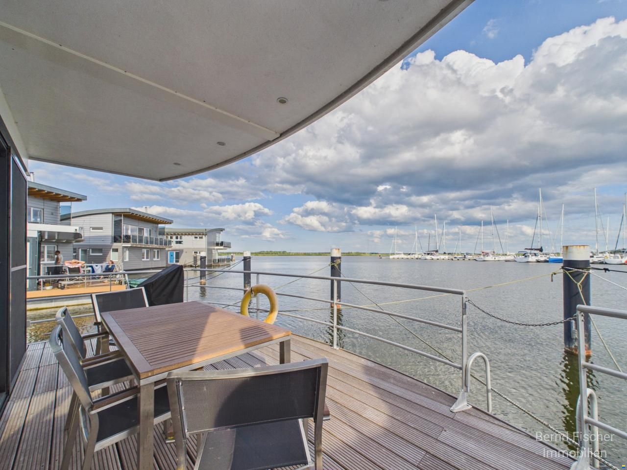 Floating Home 44