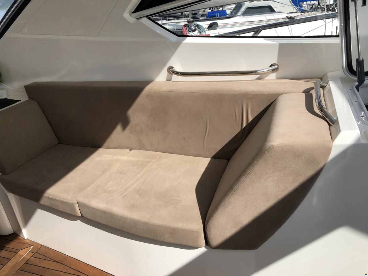 Sealine SC38