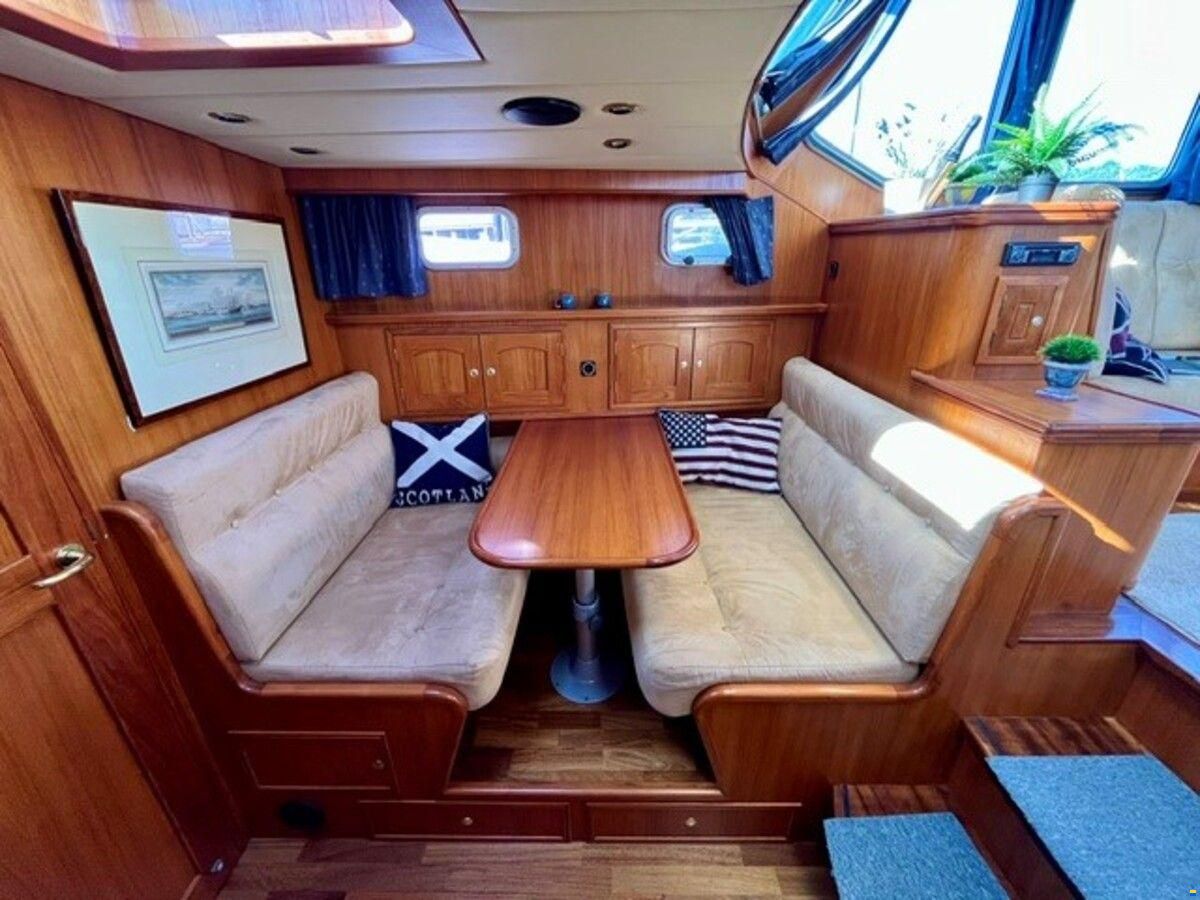 Holterman & De Vries 44 Royal Class