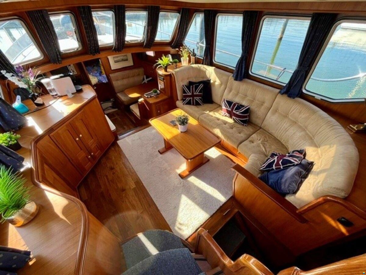 Holterman & De Vries 44 Royal Class