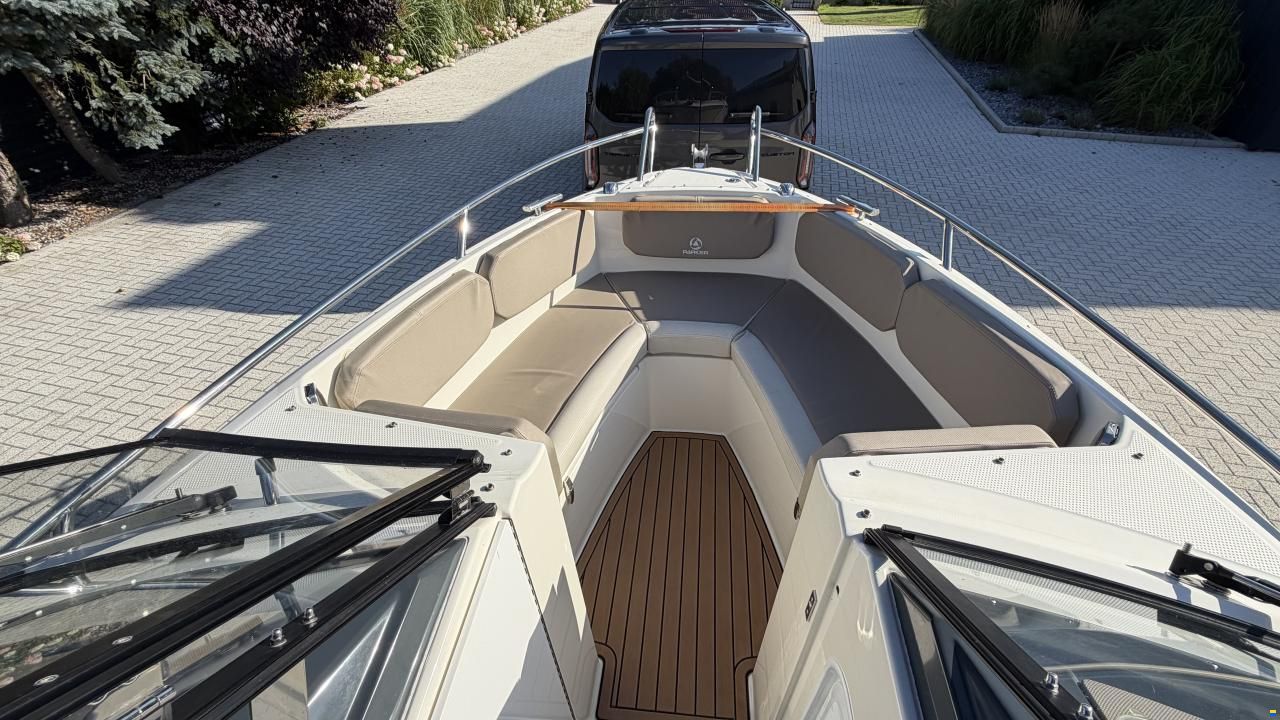 Parker 630 Bow Rider