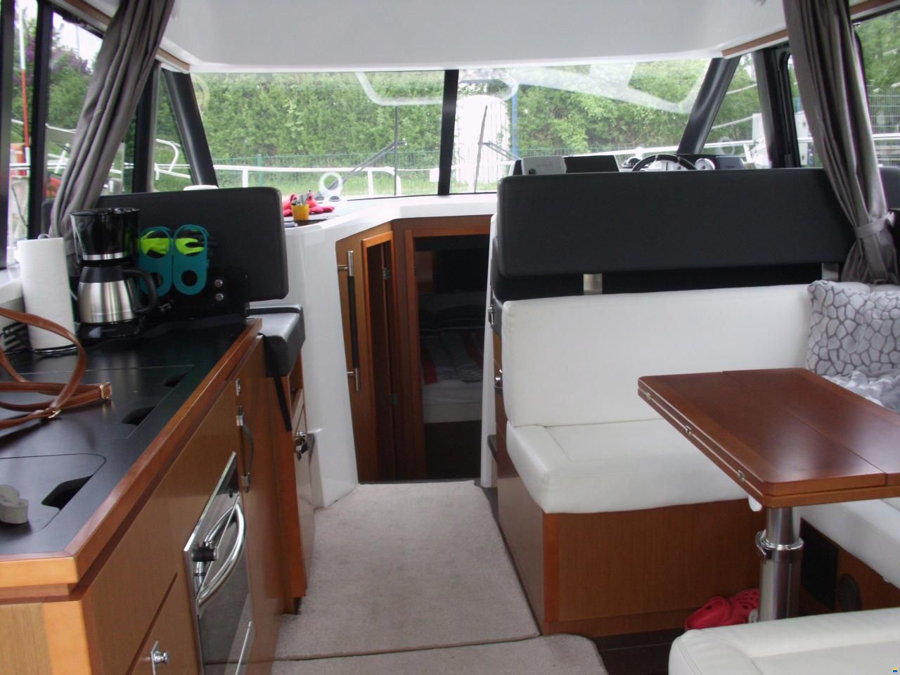 Jeanneau Velasco 37 Fly
