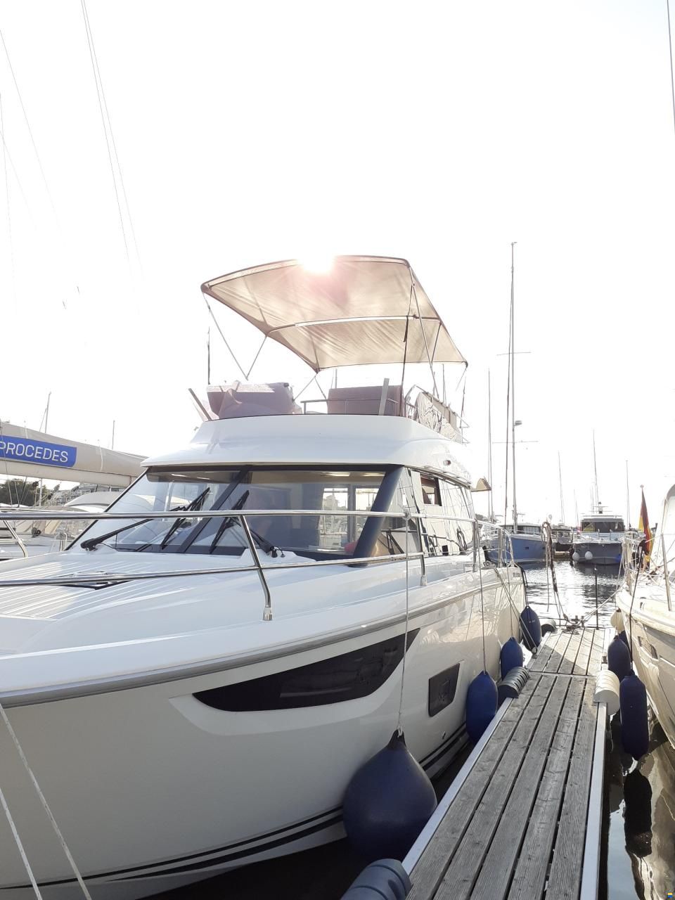 Jeanneau Velasco 37 Fly