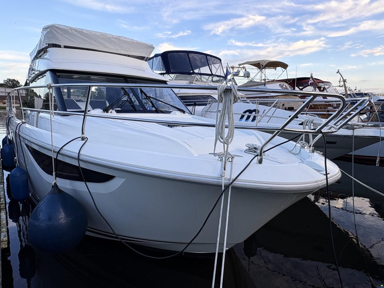 Jeanneau Velasco 37 Fly