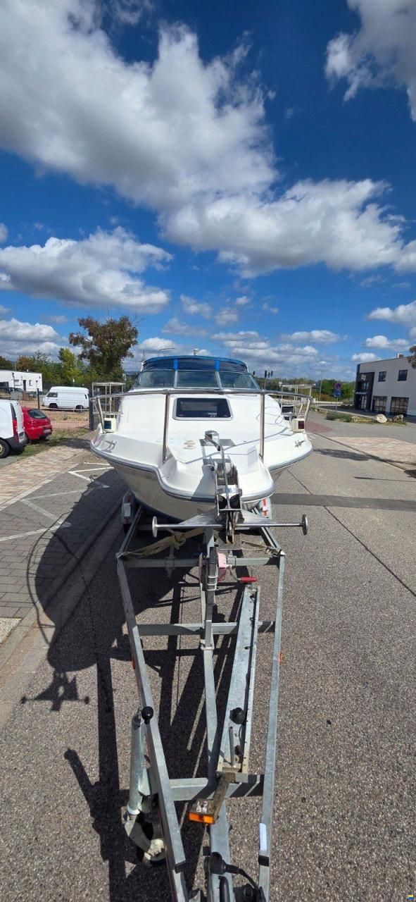 Sea Ray 250 EXPRESS CRUISER
