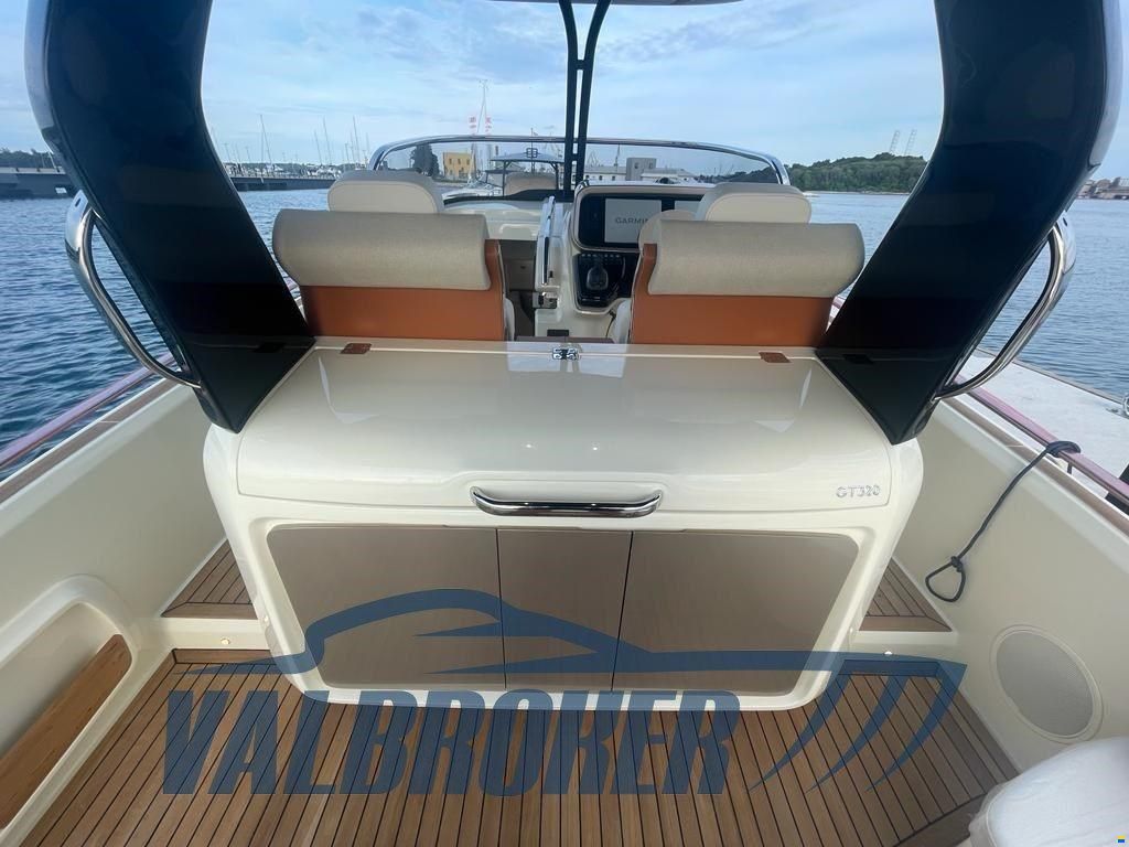 Invictus GT320