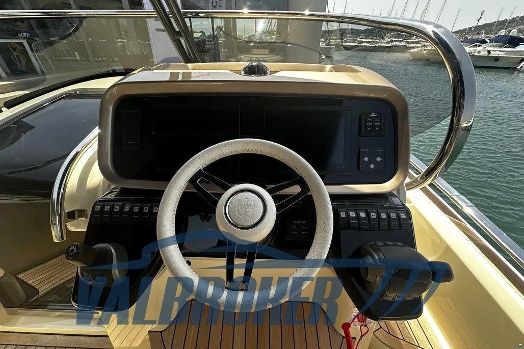 Invictus GT320