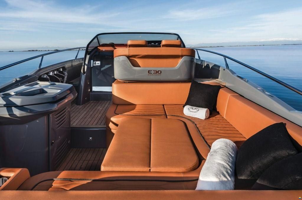 Cranchi E30