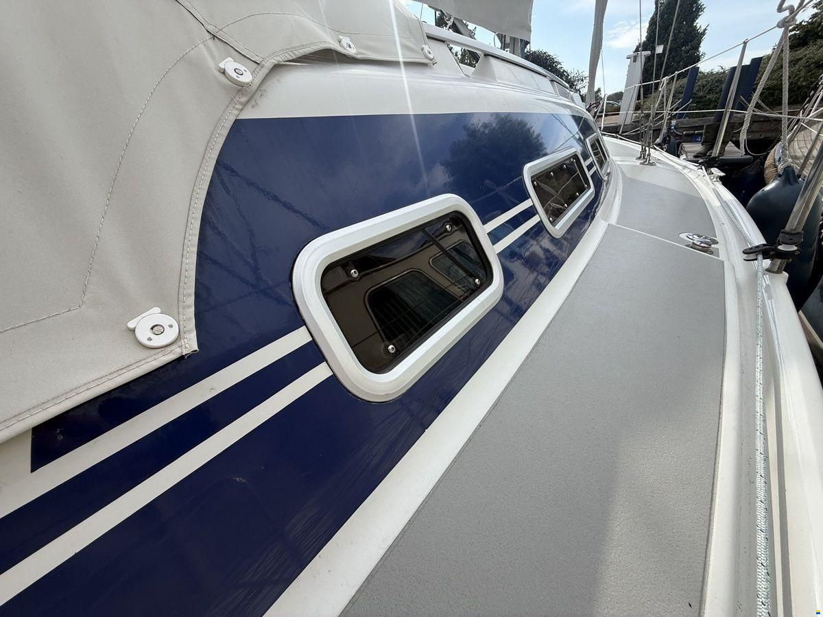 Dehler 37