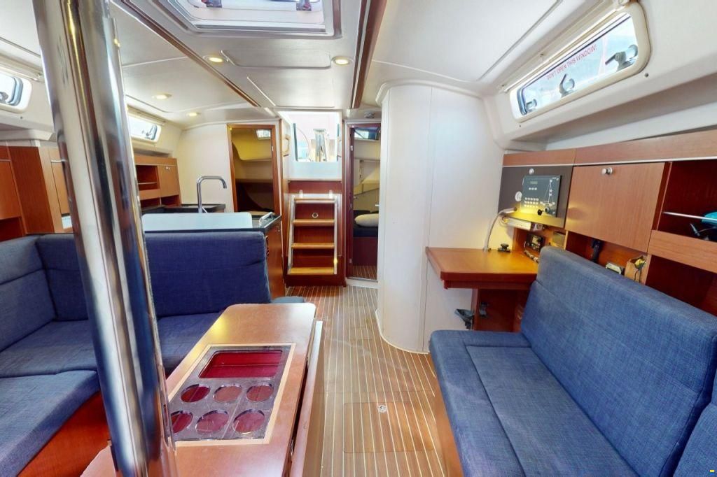 Hanse 385