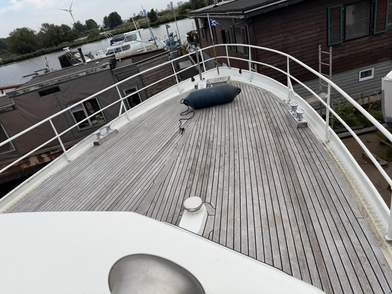 Akerboom Bakdekkruiser 1500