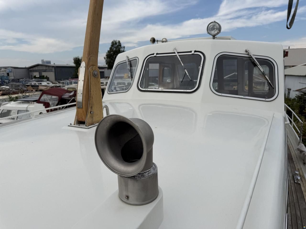 Akerboom Bakdekkruiser 1500