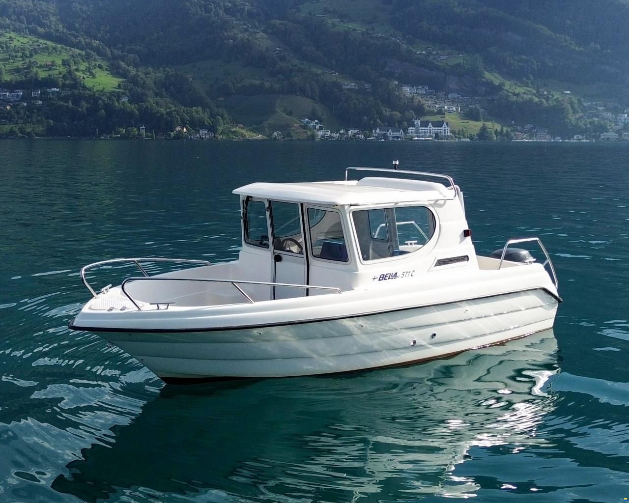 Bella 571 Cabin