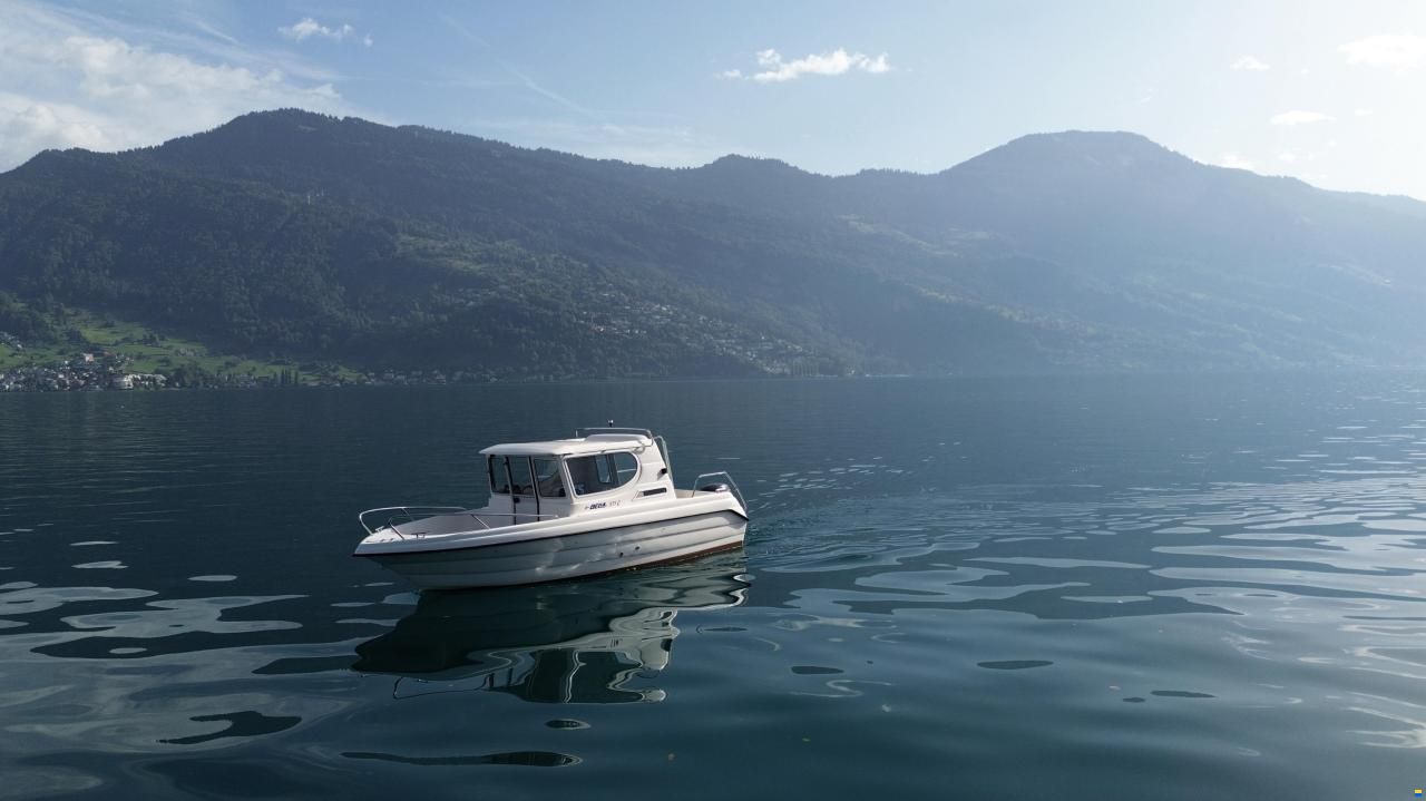 Bella 571 Cabin