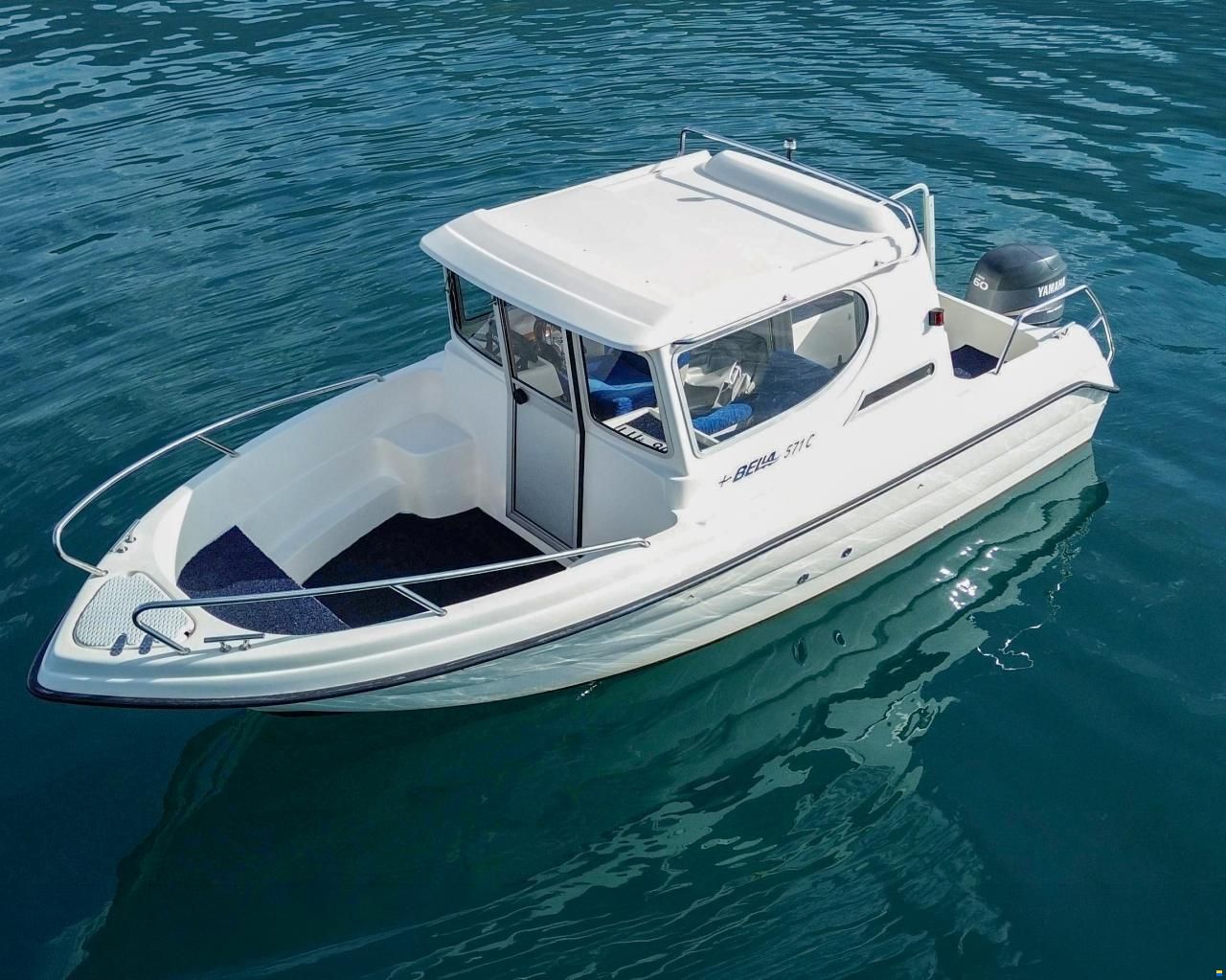 Bella 571 Cabin