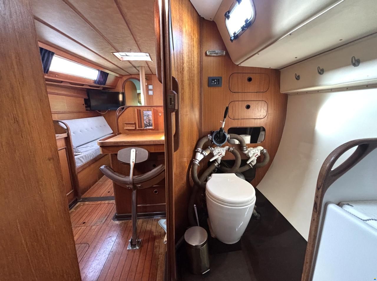 Dehler 372