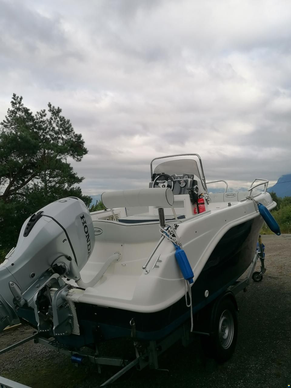 Marinello Fisherman 16
