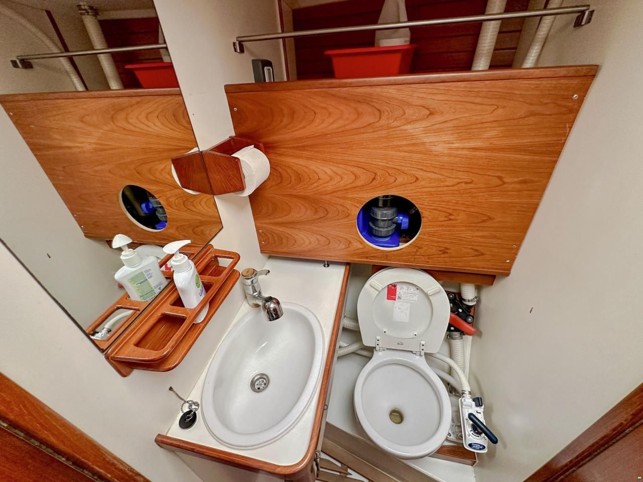 Contest 38 S Winged Keel